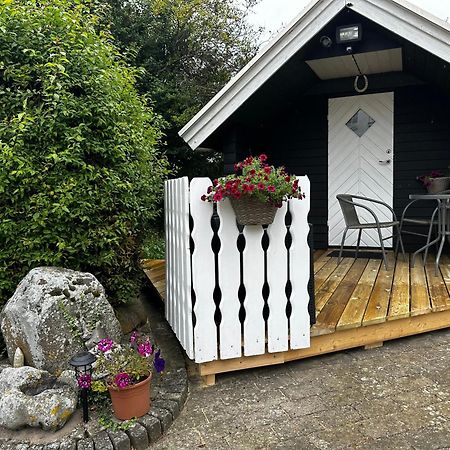 Stunning Romantic Cabin Close To Baltic See Idestrup 外观 照片