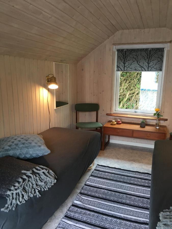 Stunning Romantic Cabin Close To Baltic See Idestrup 外观 照片
