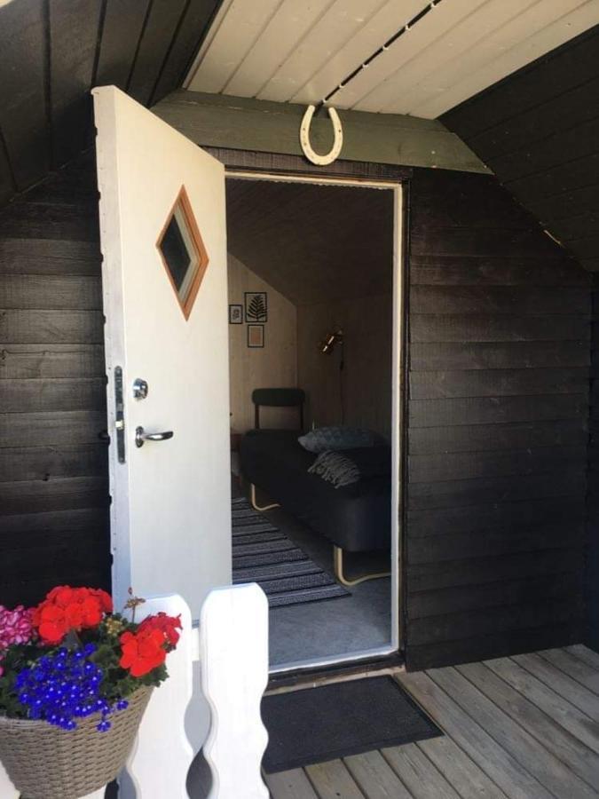 Stunning Romantic Cabin Close To Baltic See Idestrup 外观 照片